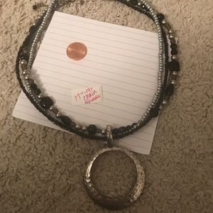 Fashion necklace with removable pendant